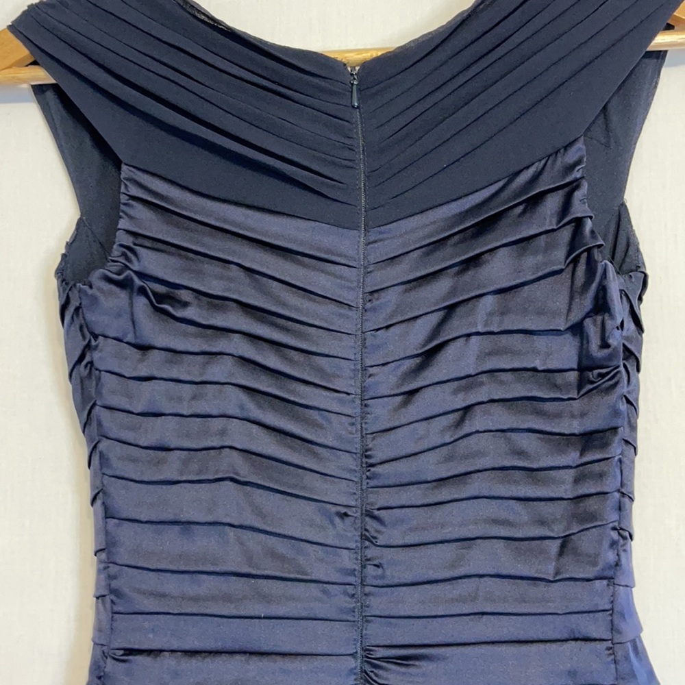 Tadashi Navy Silk Satin/Chiffon Lined Gown Size 6 black New - Picture 6 of 9